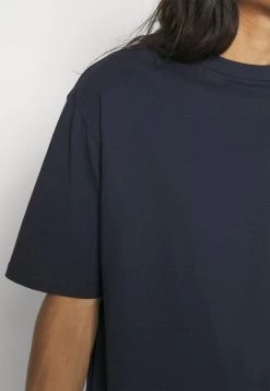 YOURTURN 3Pack Unisex - T-Shirt Basic - Olive, Beige, Dark Blue -Mode Herenkleding Winkel 1e075a2d112d48c99ff250af538b6565