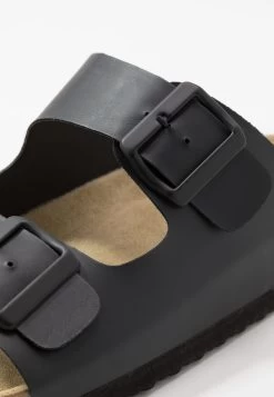 Pier One Unisex - Pantoffels - Black -Mode Herenkleding Winkel 2c1088e9c35241008f77393ded163426