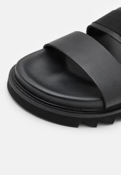 YOURTURN Unisex - Sandalen - Black -Mode Herenkleding Winkel 3072e5cab4ef4153b3cfbe3a9d4f4078