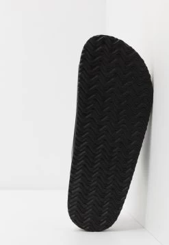 Pier One Unisex - Pantoffels - Black -Mode Herenkleding Winkel 4a735c24e60449a29969a0148d036b07