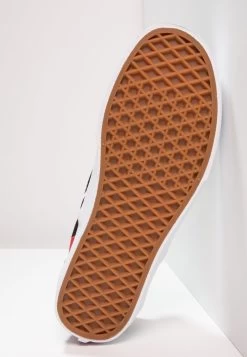 Vans Classic Slip-On- Instappers - Black/True White -Mode Herenkleding Winkel 7501cd9adb91469fa42290c05b98f6cc