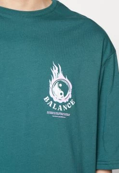 YOURTURN Unisex - T-Shirt Print - Dark Green -Mode Herenkleding Winkel 962385b91f6d49f396df26b5fe35e38b