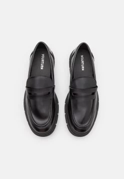 YOURTURN Instappers - Black -Mode Herenkleding Winkel cbc2ec03e1c14de5bf1dca4bbd77a96e