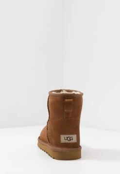 Ugg Classic Mini - Korte Laarzen - Chestnut -Mode Herenkleding Winkel de7dfeefe13347f4a7dceeb4f76556d1