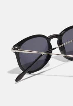 Pier One Zonnebril - Black -Mode Herenkleding Winkel e1238979fc144555bfd451a98b4e6bbf