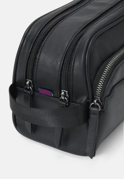 Pier One Toilettas - Black 7 Pier One Toilettas - Black -Mode Herenkleding Winkel f533c08f73014507a19f0f1471b18552